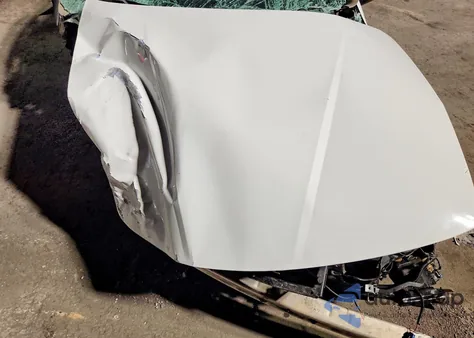 2000 Saturn Sl z USA, uszkodzony, nr VIN 194632